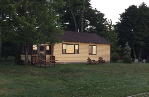St Germain Cabin | Pet-Friendly Year Round Cabin On Big Saint Germain