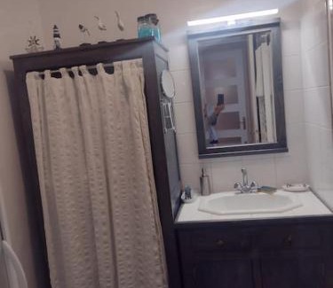 Saint-Jean Eudes Saint-Gilles Apartment | Petit appartement - Quartier Vaugueux Château