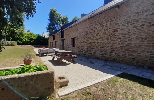 Lanvallay Bed & Breakfast | Petit Manoir Proche Dinan - Chambre d'hôtes