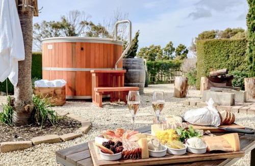 Clarence Point House | Petite Chateau Waterfront chateau with Hot Tub
