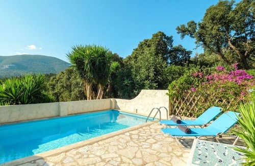 Platrithias Villa | Petrino House - Two Bedroom Villa, Sleeps 4