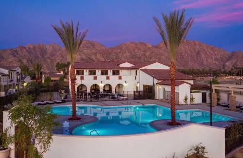 La Quinta House | PGA West -3 bdrm house w/Bonus Loft, Sleeps 8, Pool, Gym