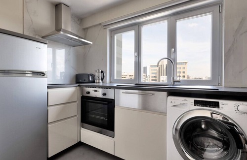City Centre Apartment | Phaedrus Living: Mini Art House Rivera