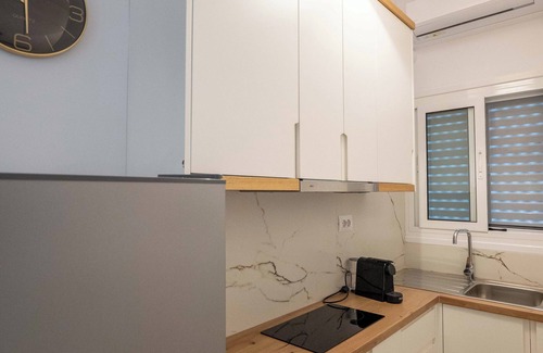 Sarande Apartment | Philoxenia Apartments Saranda - One-Bedroom Premium Apartment