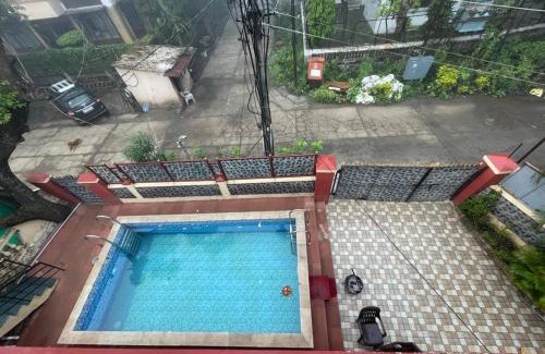 Khatri Park Housing Society Hotel | Phoenix Resort