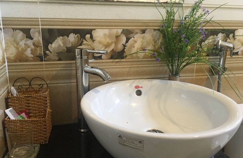 Vinh Trung Hotel | Phuong Quang Hotel