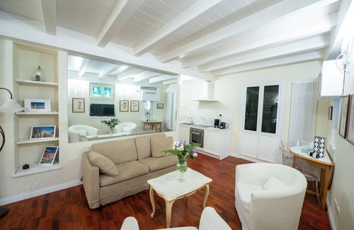 Rione V Ponte Apartment | Piazza Navona Apartments