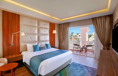 Village Road Resort | Pickalbatros Palace Hurghada