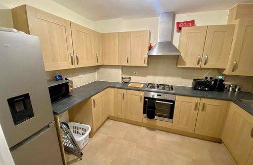 Andover House | PIcket House - Andover - 3 bedroom with garden in quiet area close to centre