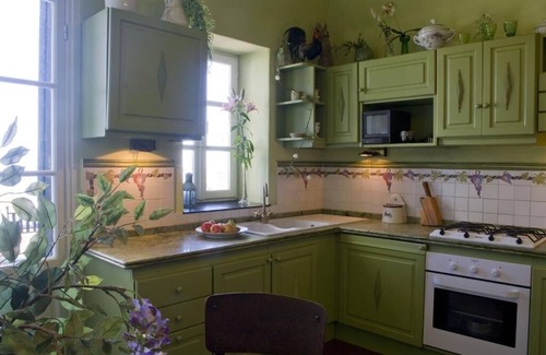 Civezza Apartment | Picturesque apartment in a medieval village perched at top a mountain ridge