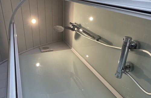 Scarborough Cabin | Picturesque views across Scarborough with a Hot Tub.