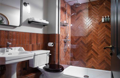 Charlestown Hotel | Pier House