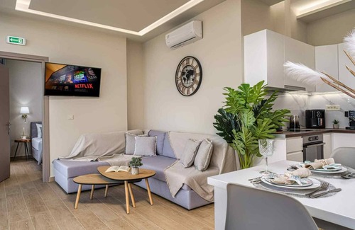 Pantokratoras Villa | Pietra Cave Suite with private pool