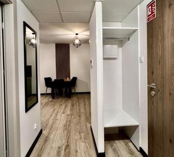 Ursynow Apartment | Pileckiego 59 oddzielna sypialnia By PerfectApart 146