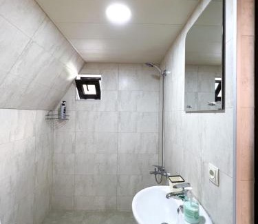 Stepantsminda Apartment | Pine Chalet Kazbegi