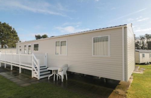 Cayton Bay House | Pines 32