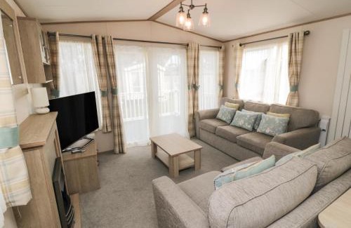 Cayton Bay House | Pines 32