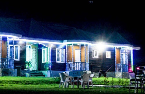 Srinagar Hotel | Pinewood Resort