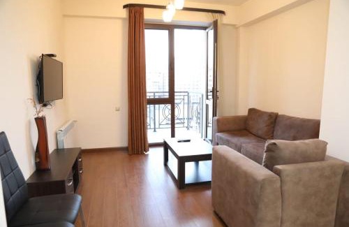 Kentron Apartment | Pink Yerevan apartments