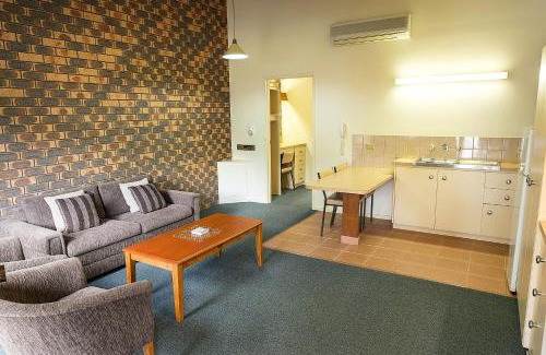 Halls Gap Hotel | Pinnacle Holiday Lodge