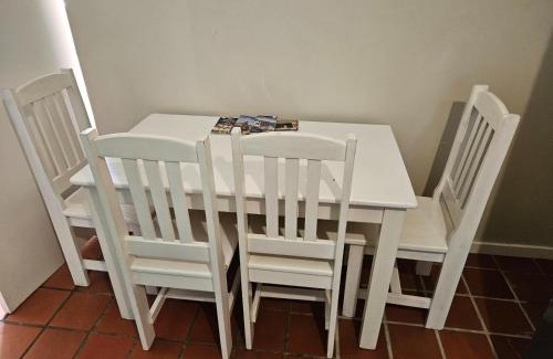 Stellenbosch Central Apartment | PinotageLuxuryCollection 9A Herte Suite