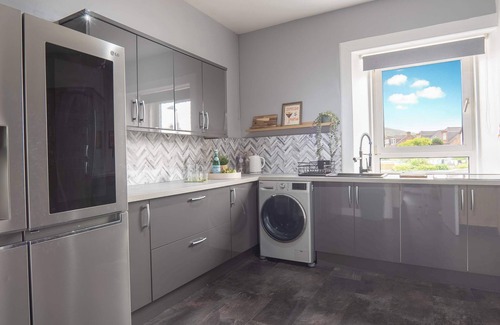 Ayr Apartment | Pitchside Escape Summ