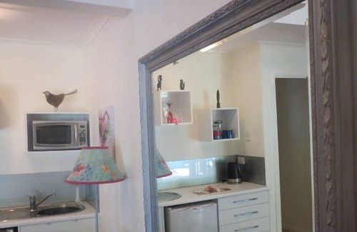Windsor Apartment | PJ's on Fifth - A Self Contained Apartment
