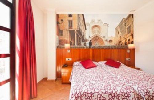 Old Town Hotel | Plaça De La Font