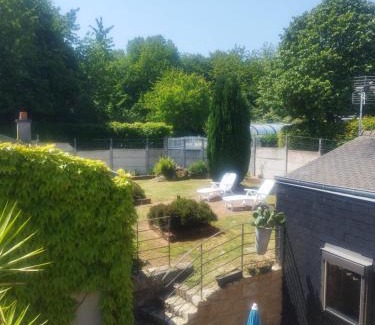 Tremuson Apartment | Plain-pied T1 patio et jardin