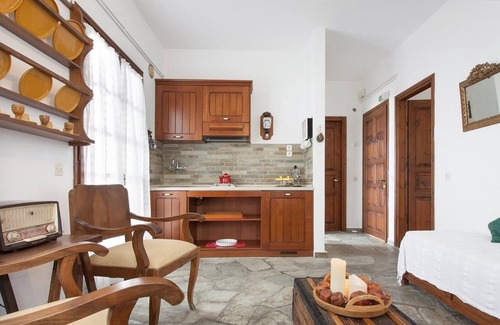 Mouresi Apartment | Platanos- family apartment wit sea view