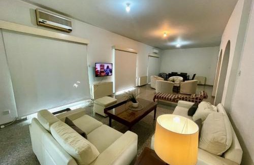 Ayios Dhometios Apartment | Platform 357 Gravias Spacious Apartment
