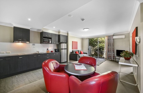 Harristown Hotel | Platinum International