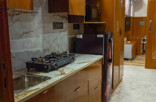 DLF Phase 3 Apartment | Platinum Service Apartment DLF Phase 3