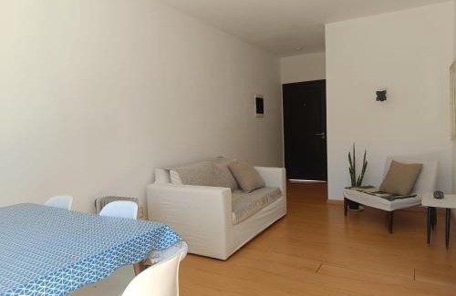 Real de San Carlos Apartment | Plaza de toros 9