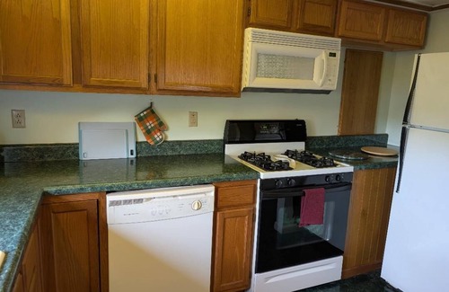 Martinsburg House | Pleasant 3-bedroom house with AC in Martinsburg