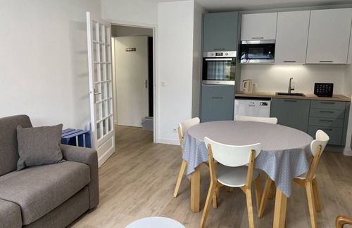 Saint-Cast-le-Guildo Apartment | Pleasant T2 apartment on the ground floor of a quiet residence, 400m from the main beach of St Cast, 1.