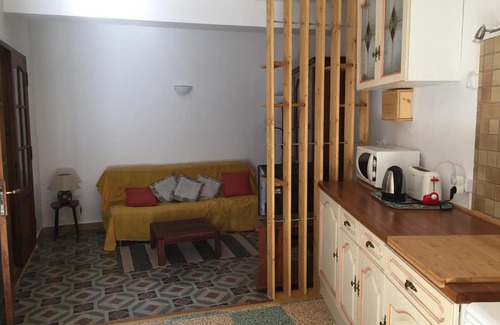 Nizas House | Plein Sud : jolie maison dans village pittoresque de l'Hérault.