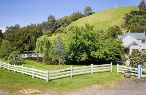 Apollo Bay Cottage | Plum Tree Cottage in the Barham Valley - Dogs Welcome