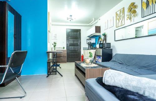 Basak Apartment | Plumera Condo Near Airport Malls & Schools with Elevator