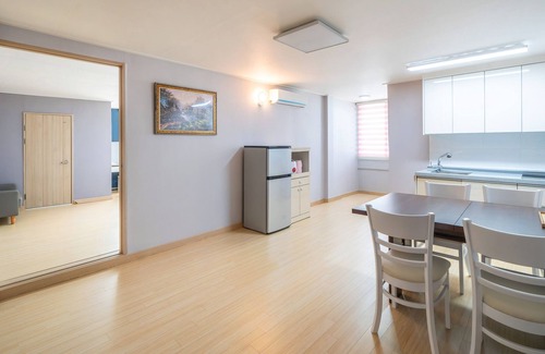 Pocheon House | Pocheo Welcome Paw and Meow Pet Pension