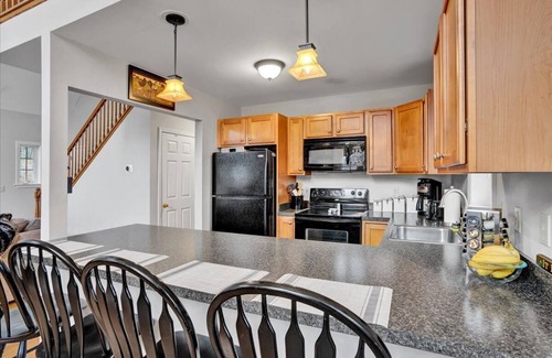 Rowland Ski Chalet | Poconos WInter Retreat: Cozy home, fireplace, gameroom, Ski Big Bear Resort
