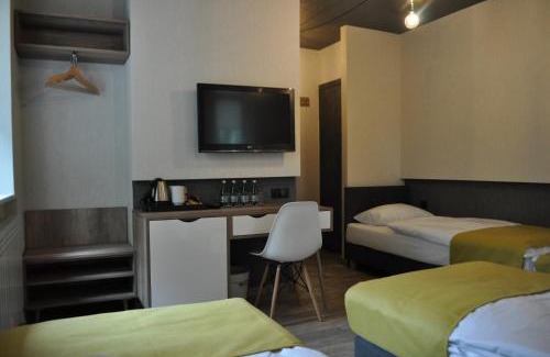 Nadarzyn House | Pokoje Zimna Woda