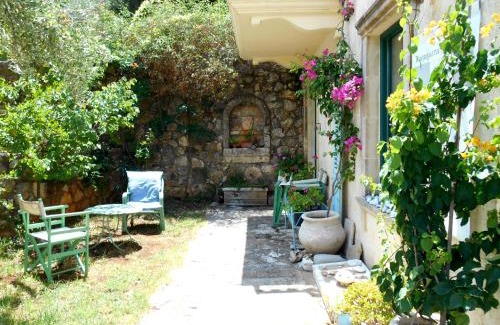 Mazarakata Apartment | Polytropon Apartments