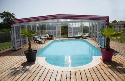 Saint-Simon-de-Bordes Apartment | Pons