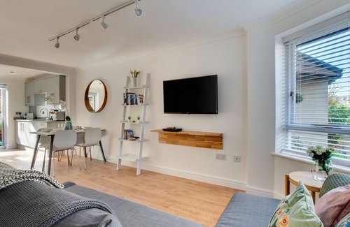 Pontcanna House | Pontcanna Mews - Two Bedroom House, Sleeps 4