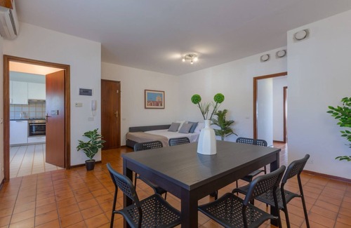 Pontelagoscuro Apartment | Pontelagoscuro Huge & Residential Apartment