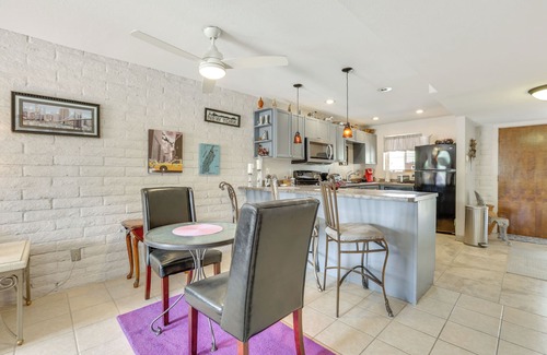 North Scottsdale Condo | Pool + Hot Tub Access! Chic Condo in Scottsdale