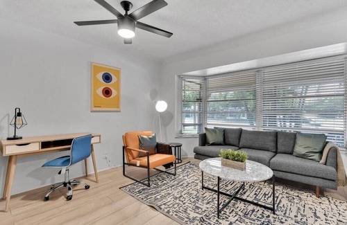 Imperial Point Villa | Pool House Near Beach w/ Sunroom and Lounge Areas