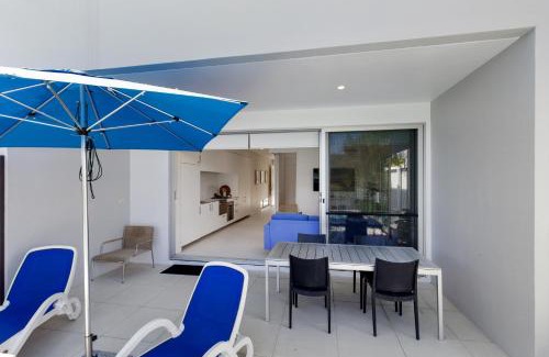 Port Douglas Apartment | Pool Resort Port Douglas