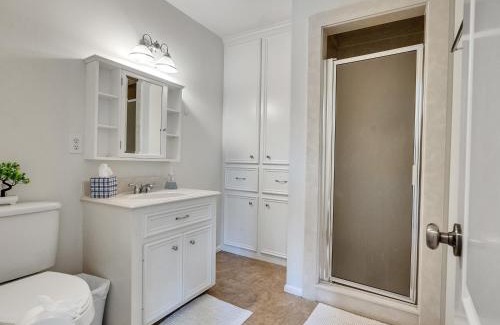 Magnolia House | Pool, Spa&Lake 16 beds 8 bathrooms 50 car parking VENUE Magnolia Texas